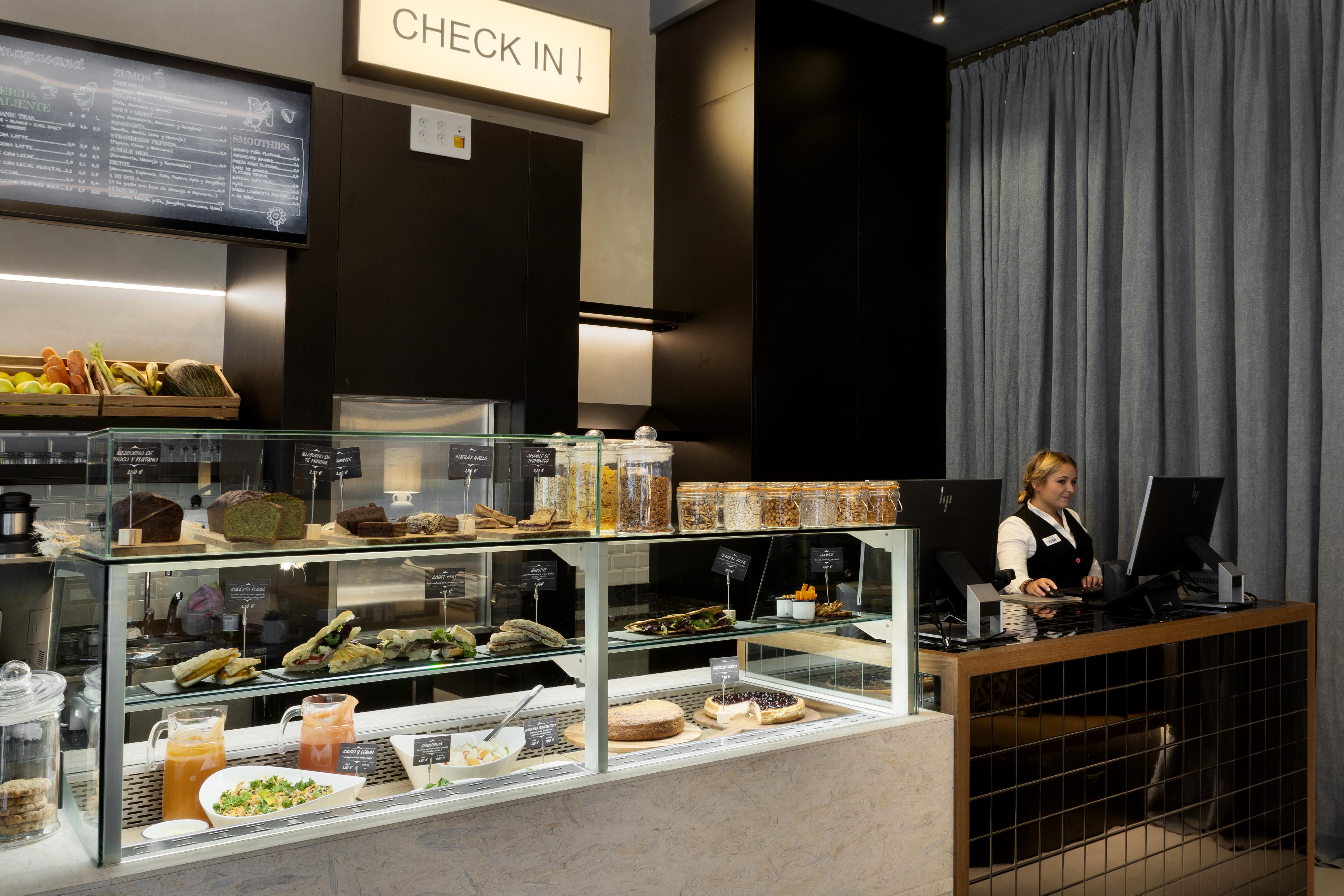 Petit Palace Chueca Madrid Ngoại thất bức ảnh
