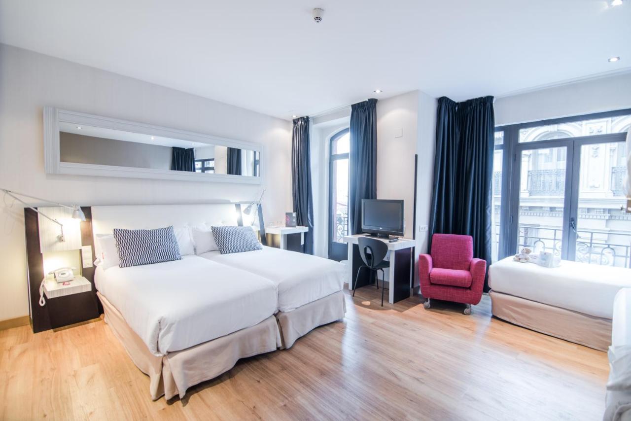 Petit Palace Chueca Madrid Ngoại thất bức ảnh