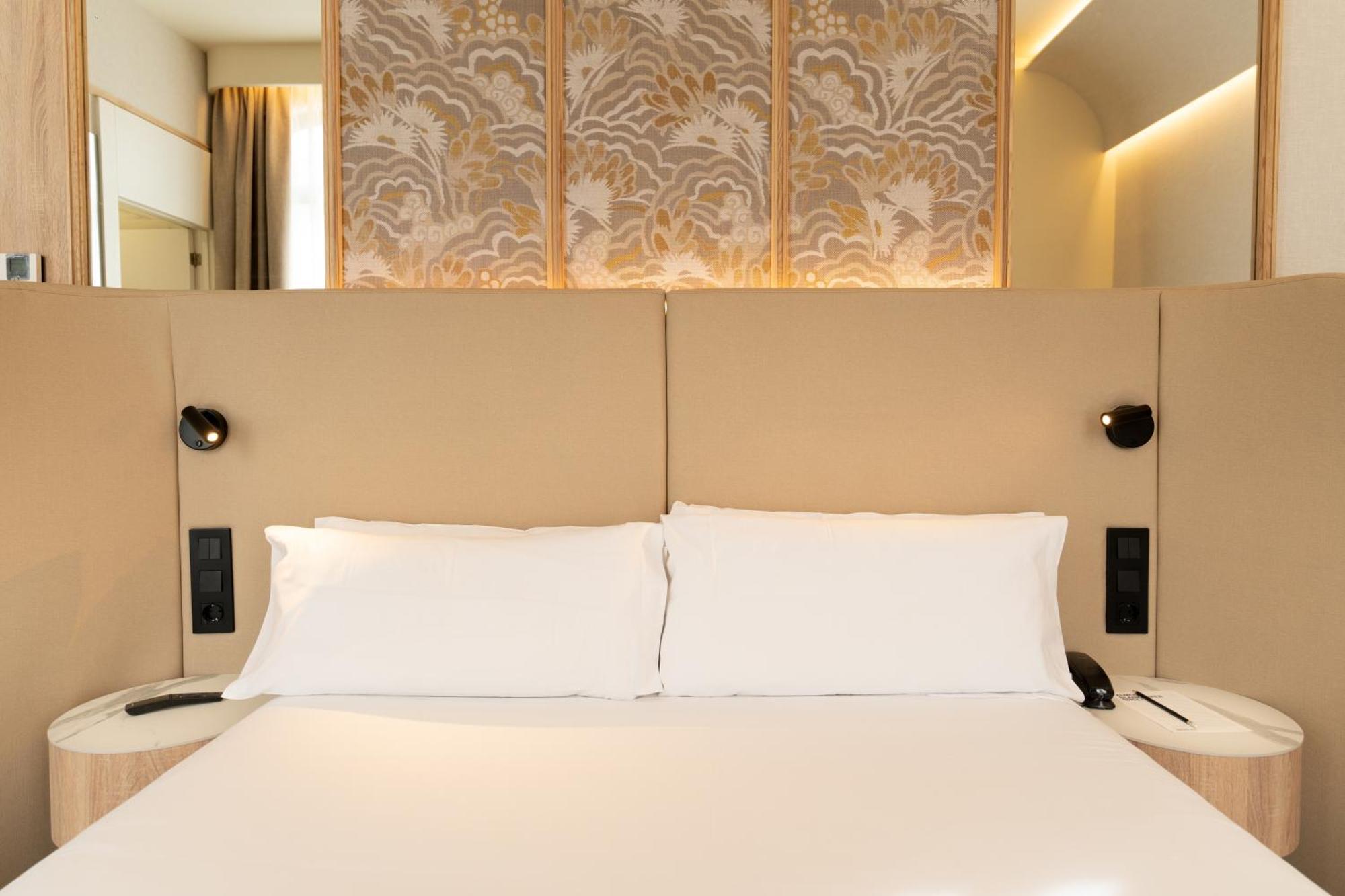 Petit Palace Chueca Madrid Ngoại thất bức ảnh