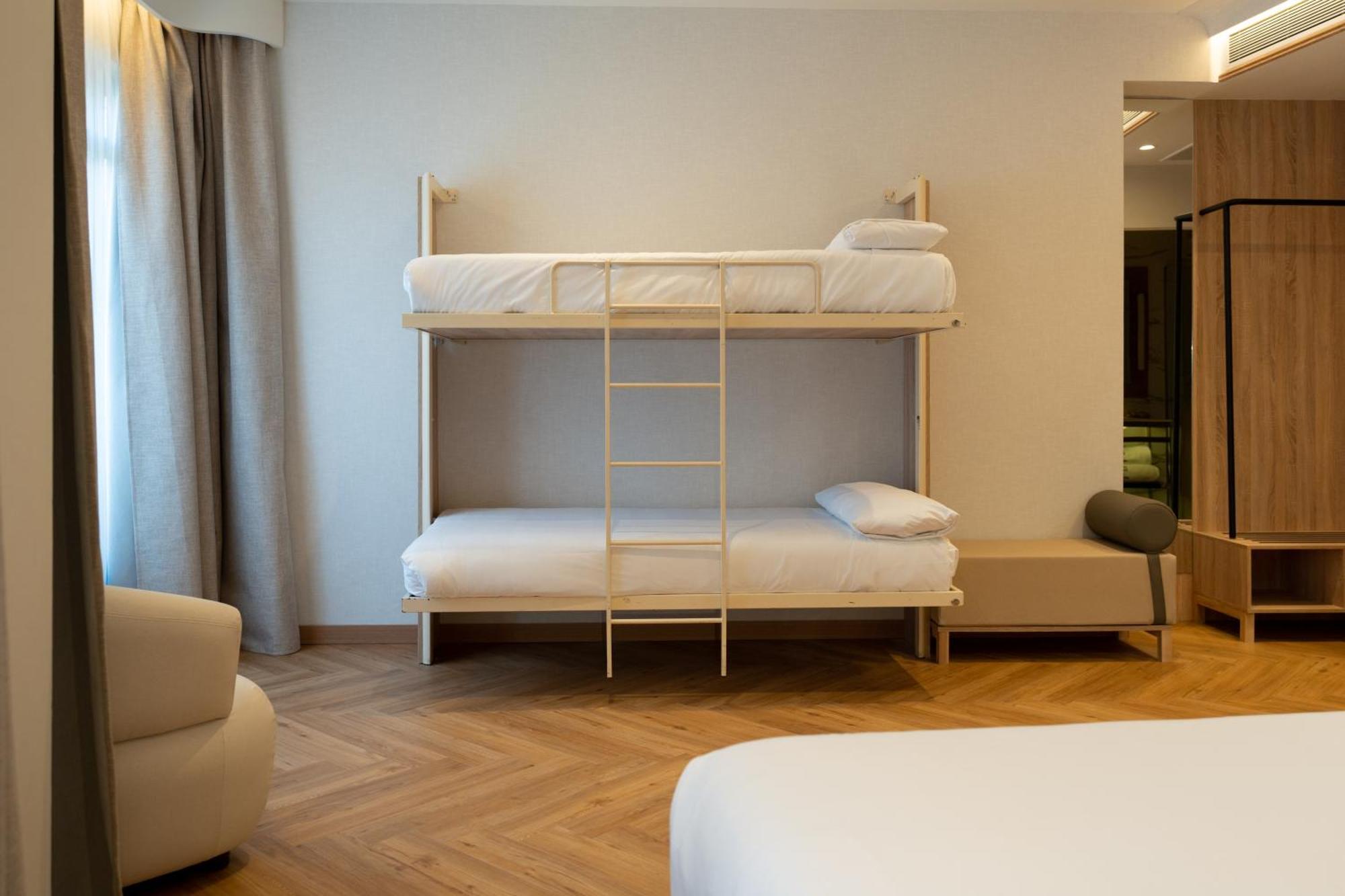 Petit Palace Chueca Madrid Ngoại thất bức ảnh