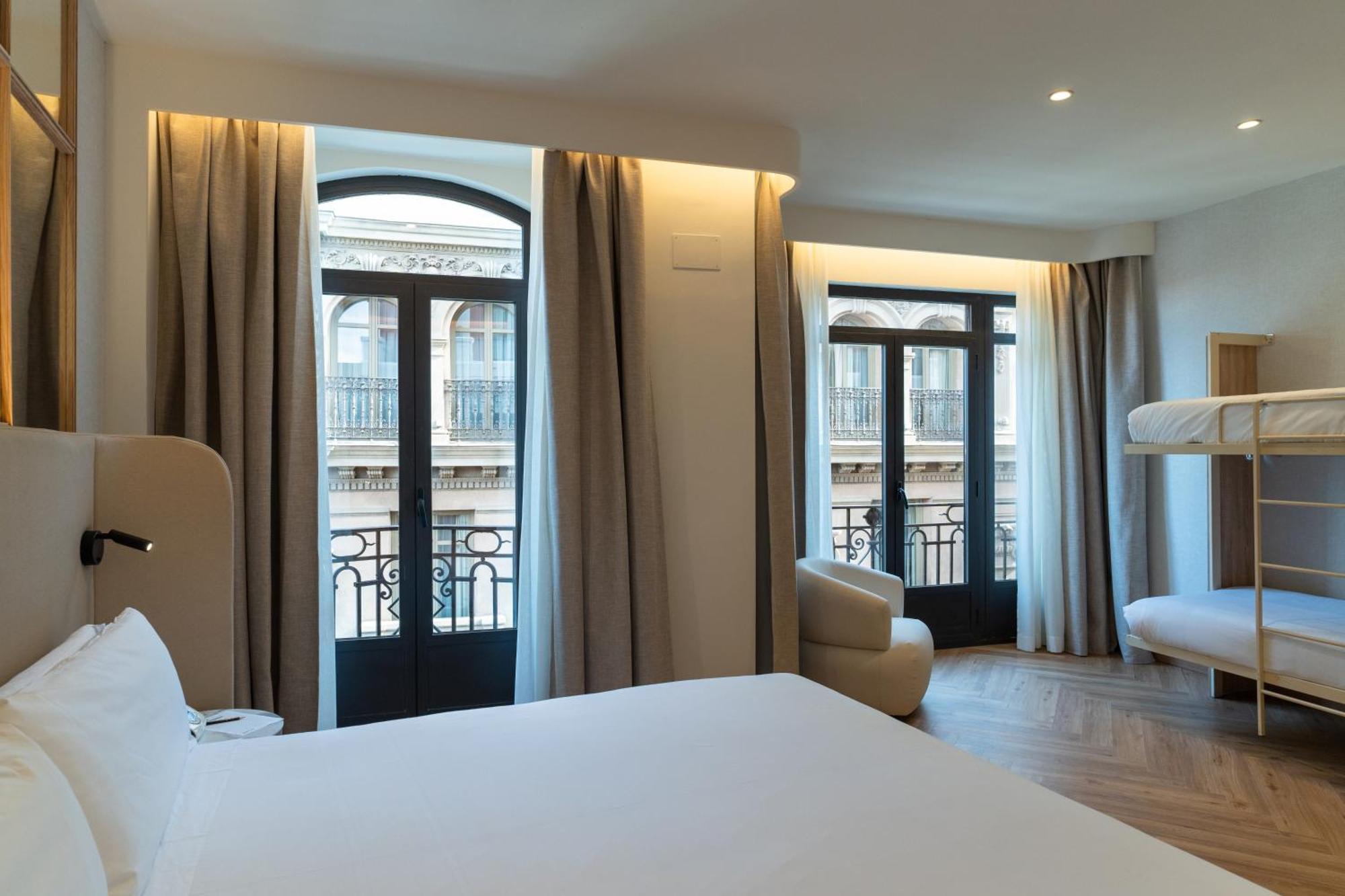Petit Palace Chueca Madrid Ngoại thất bức ảnh