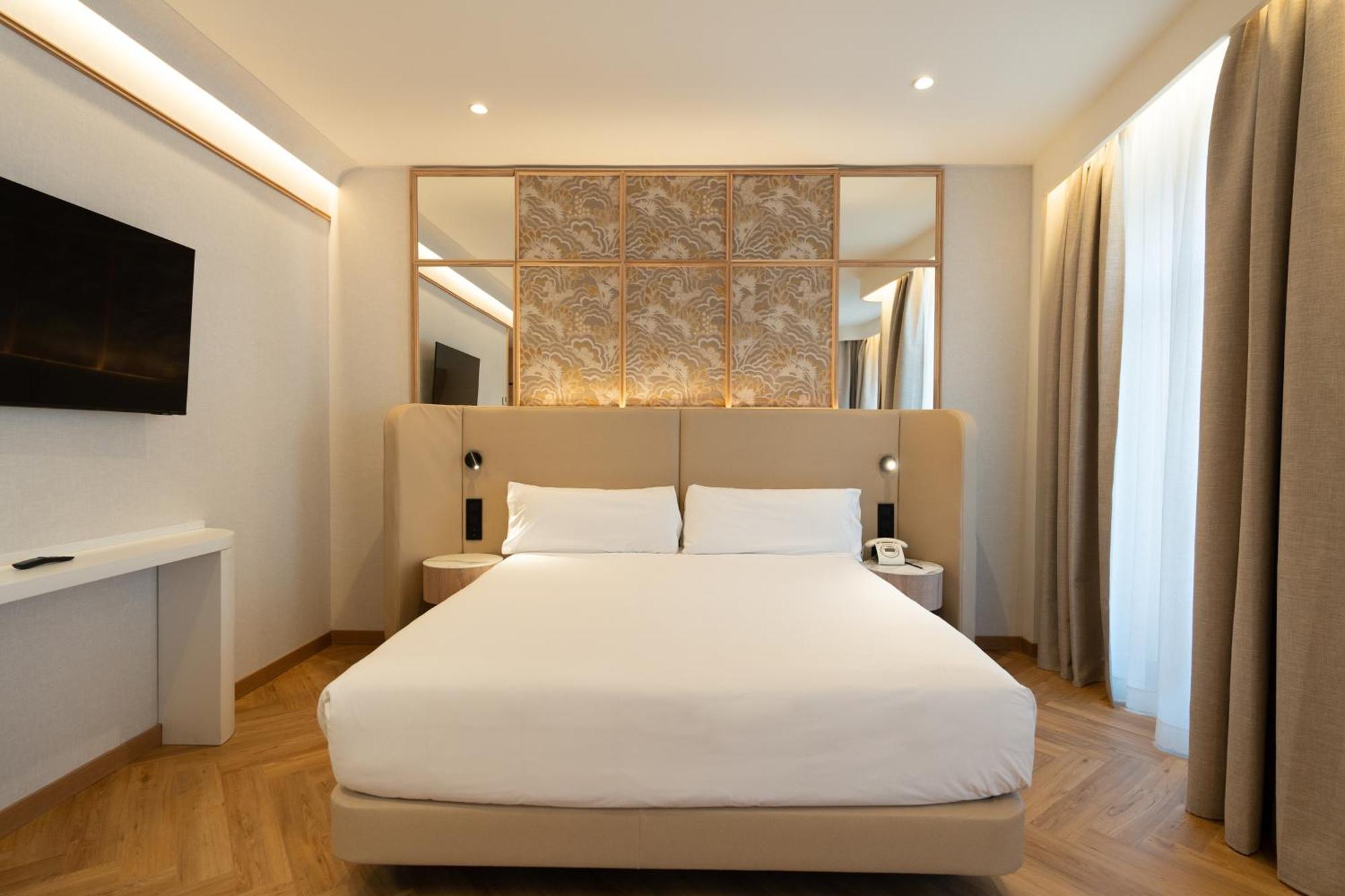 Petit Palace Chueca Madrid Ngoại thất bức ảnh